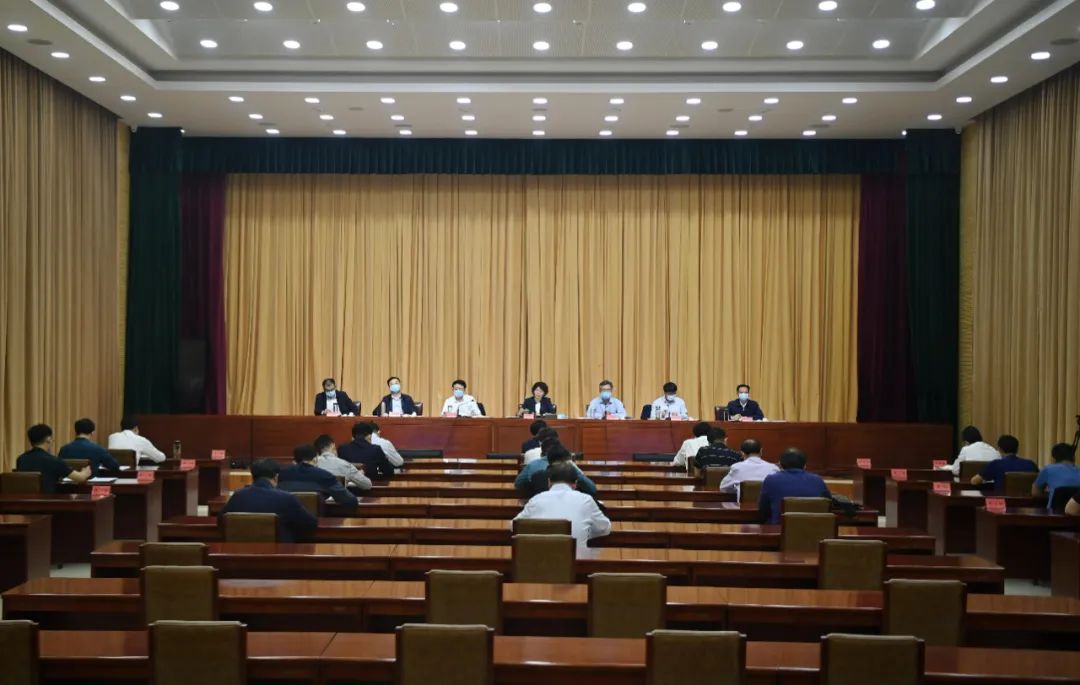 全市深化重点工作大督查推进会召开