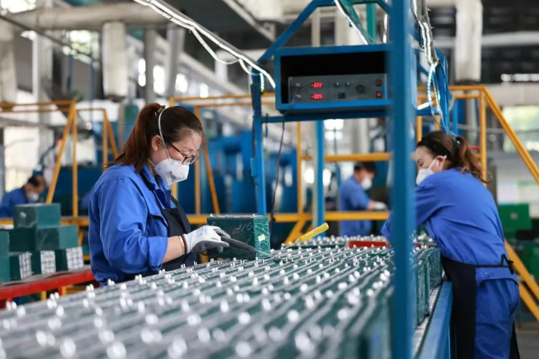 “风光”无限 “绿能”澎湃