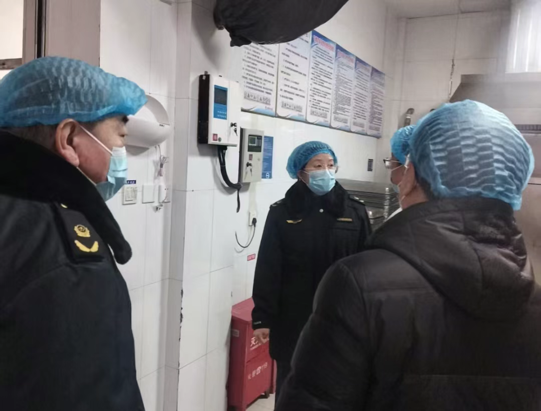 正定县市场监督管理局：严把食品安全关 守护开学“第一餐”