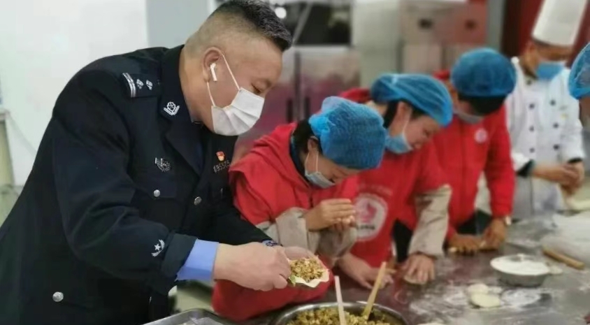 秦皇岛：从“张思德传人”到“警察爸爸”​