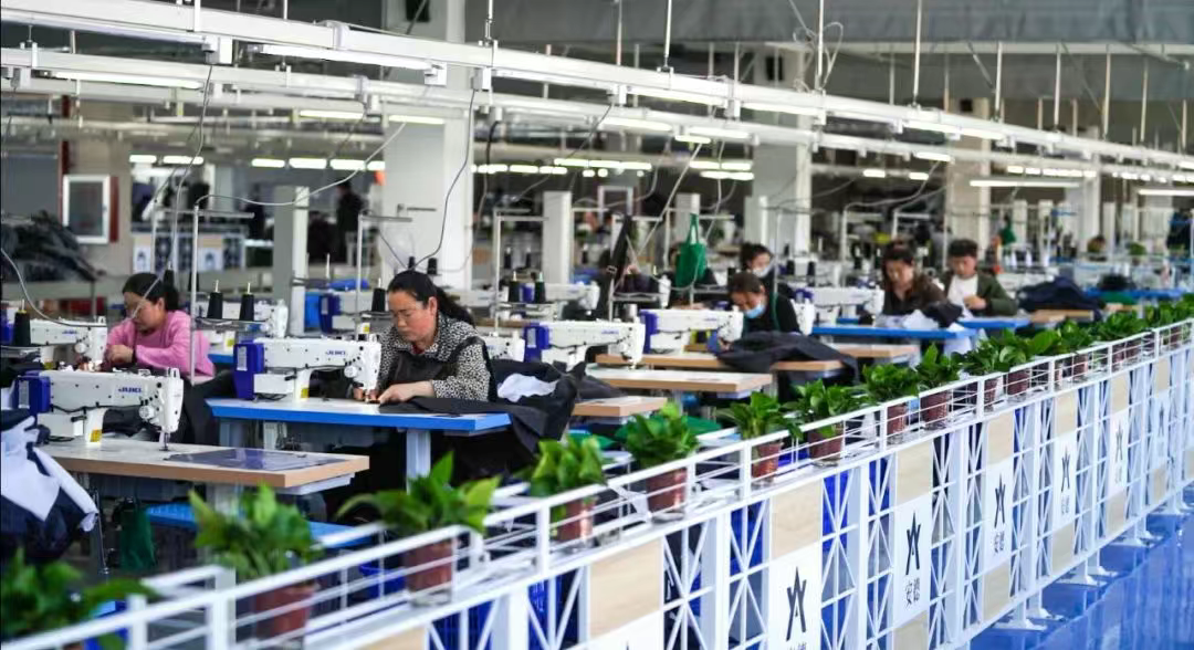 河北阜平：扎实推动万人“共享工厂”项目 实现现代服装加工业高效协同发展