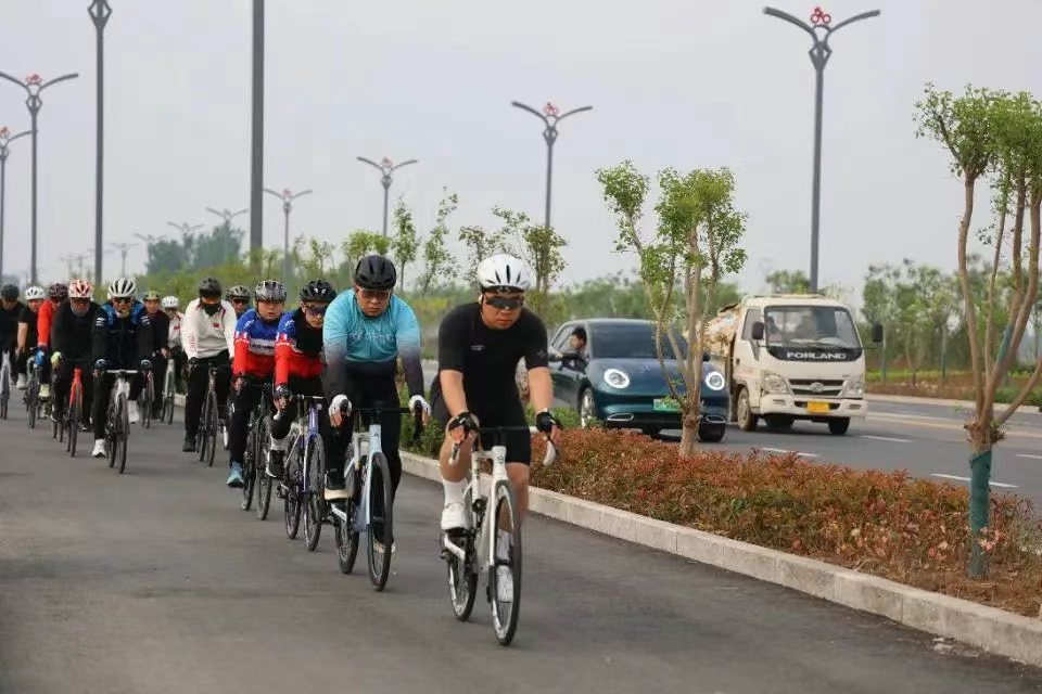 广宗县圆满举办宗城畅骑活动