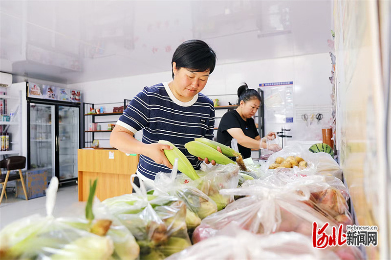 “红缨”志愿服务队，让农货滞销变畅销